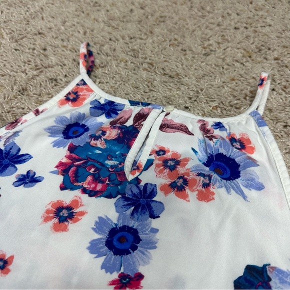 Large floral tank top - Picture 4 of 9